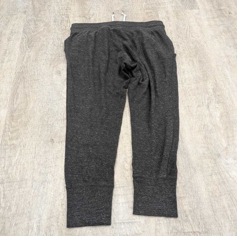 Nike Sportwear Gym Capri Sweatpants Size Small - Picture 3 of 5